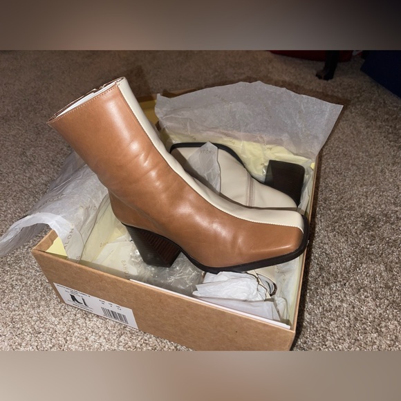 NIB ALOHAS SOUTH BICOLOR CAMEL & BEIGE BOOTS - Picture 3 of 5